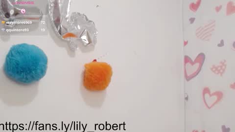 Snapshot of lily_robertss_ chatting on 09.20.25 Lily Roberts online show from 09.20.25