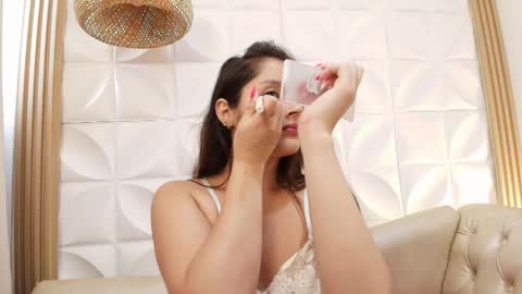 Lily Lauren online show from 03.06.26