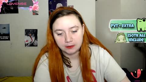 Snapshot of lily_shamy chatting on 01.14.25 Alice online show from 01.14.25