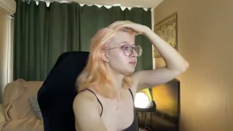 Lily Spark online show from 06.15.26