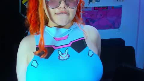 lily_stone04 online show from 10.22.25