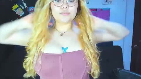 lily_stone04 online show from 04.20.26