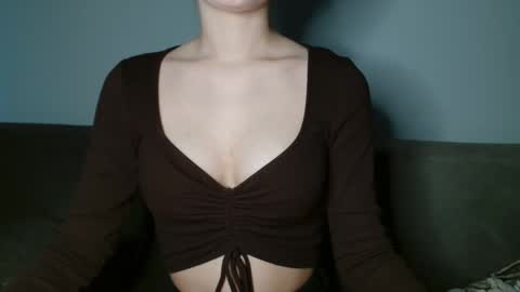 small lily online show from 04.01.26