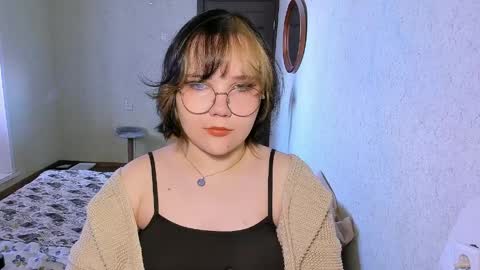 Lily online show from 03.31.26