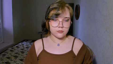 Lily online show from 04.07.26