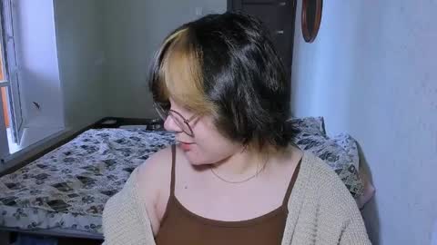 Lily online show from 04.08.26