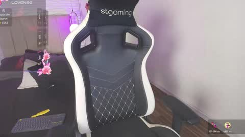 lily_waist online show from 11.10.25