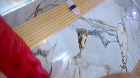 Lily online show from 10.05.25