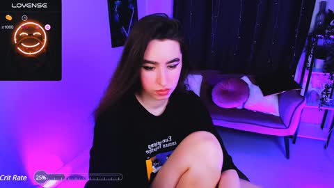 Snapshot of lily_xbaby chatting on 12.08.24 LILY online show from 12.08.24