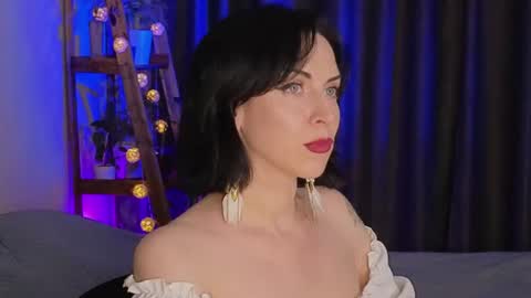 Snapshot of lilyconor chatting on 07.28.26 Lily online show from 07.28.26