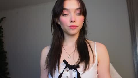 Snapshot of lilyewing_ chatting on 01.23.25 Lily online show from 01.23.25