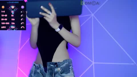 Liliana louise online show from 11.28.25