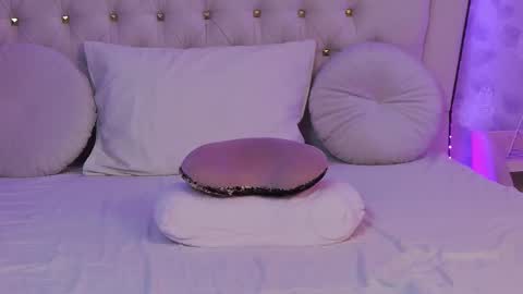      online show from 03.01.25