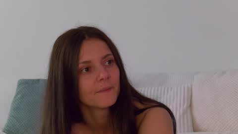 Lily online show from 09.13.25