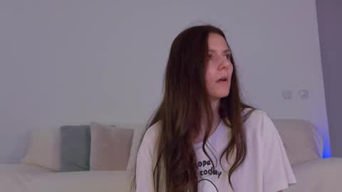 Lily online show from 09.29.25