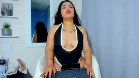 lilyscott1 online show from 04.17.26