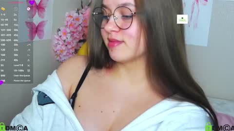 Lily online show from 10.06.25