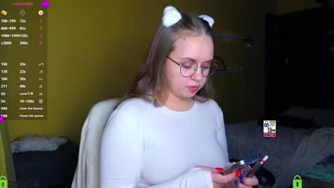 Lily online show from 11.26.25