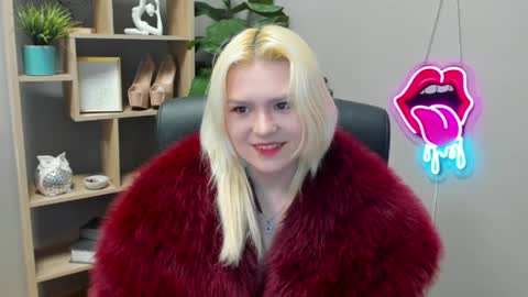 Lily online show from 04.01.26