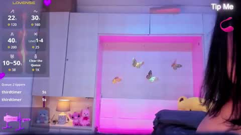 Snapshot of lilywhitee1 chatting on 02.11.26 lilywhitee1 online show from 02.11.26