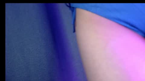 Snapshot of lilyxsky chatting on 02.28.25 LilyXSky online show from 02.28.25