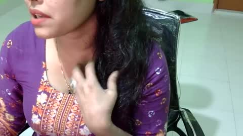 limaakter246618 online show from 01.18.25