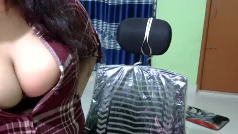 limaakter246618 online show from 01.22.25