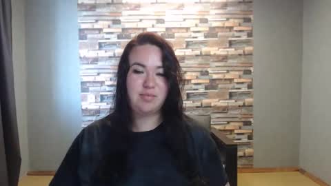 Snapshot of limalagris chatting on 05.24.26 busty princess online show from 05.24.26