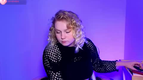 Snapshot of lime_cat chatting on 09.24.25 lime cat online show from 09.24.25