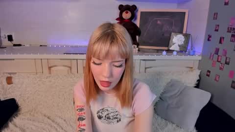 Lina blueeyed    GMT3 1100-1700 Mon Wed Thu Sat Sun online show from 02.04.25