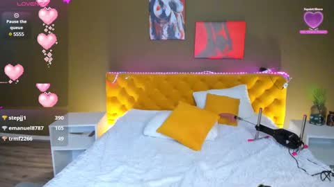 Lina blueeyed    GMT3 1100-1700 Mon Wed Thu Sat Sun online show from 03.12.25