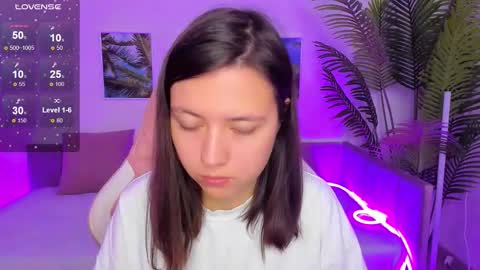 Lina online show from 10.04.25