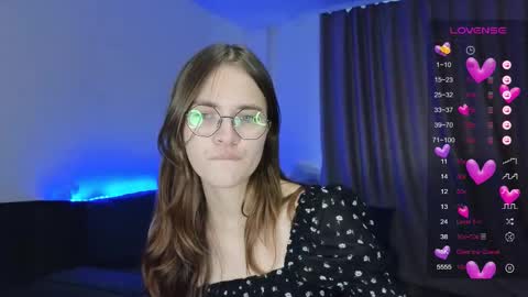 Snapshot of lina_hall chatting on 09.18.25 lina hall online show from 09.18.25