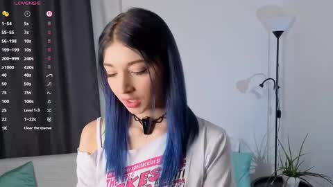 Lina online show from 10.12.25