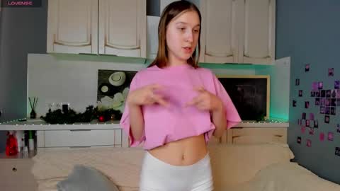 lina_massey online show from 03.19.26