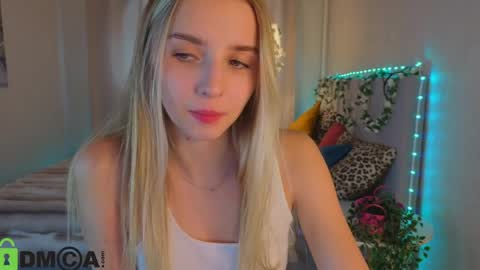 Snapshot of lina_reeds chatting on 05.22.26 LINA online show from 05.22.26