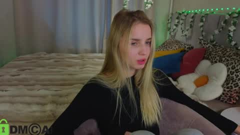 Snapshot of lina_reeds chatting on 05.29.26 LINA online show from 05.29.26