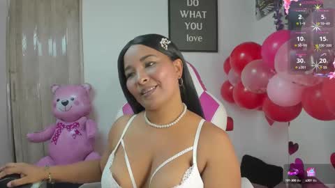 LINA SANCHEZ online show from 02.14.25