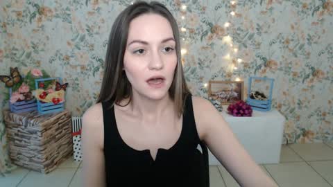 Lina online show from 02.08.25