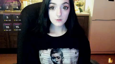 Lina 3  1715622743 online show from 12.29.24