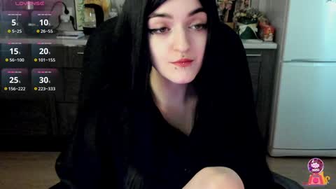 Lina 3  1715622743 online show from 01.17.25