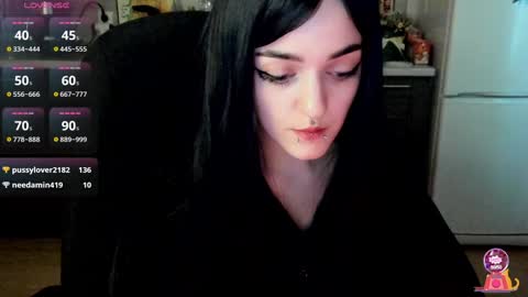 Lina 3  1715622743 online show from 01.17.25