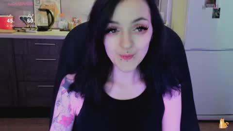 Lina 3  1715622743 online show from 10.06.25