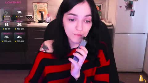 Lina 3  1715622743 online show from 10.21.25