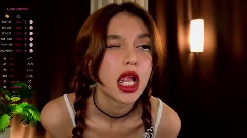 Snapshot of linaage chatting on 10.03.25 Lina online show from 10.03.25