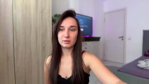 Lina online show from 09.15.25