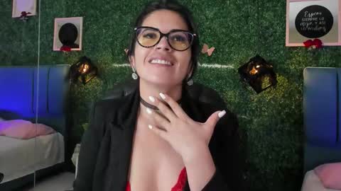 Lina  online show from 11.13.25