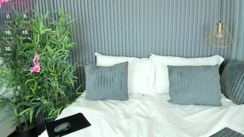 LinaGlam online show from 03.07.25