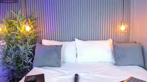 LinaGlam online show from 03.10.25