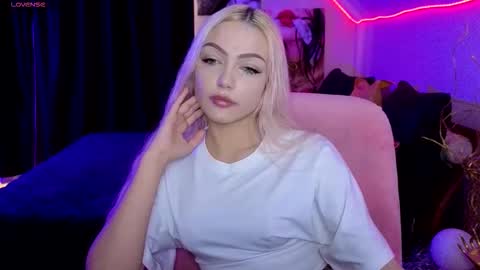 I am Lina online show from 01.18.26